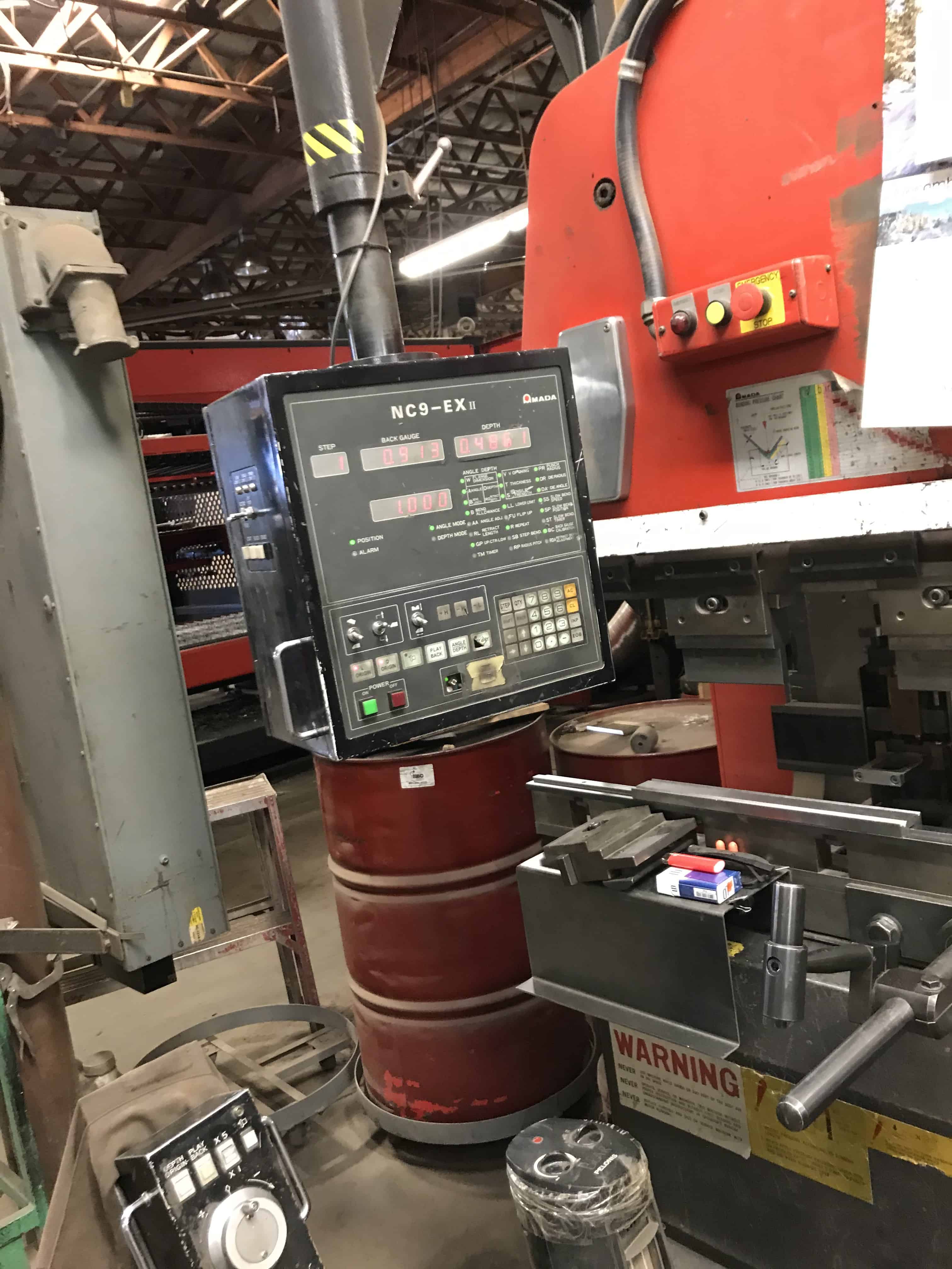 Used Amada RG-80 - Hydraulic Press Brake - 8070356