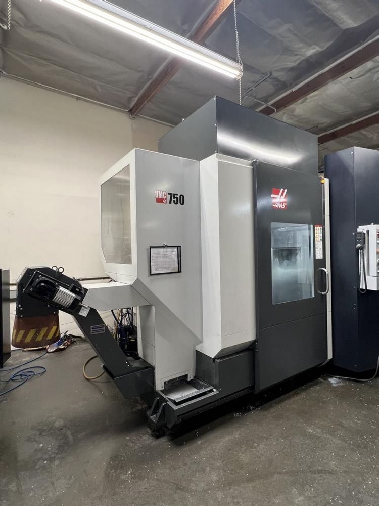 Used Haas Umc Cnc Vertical Machining Center